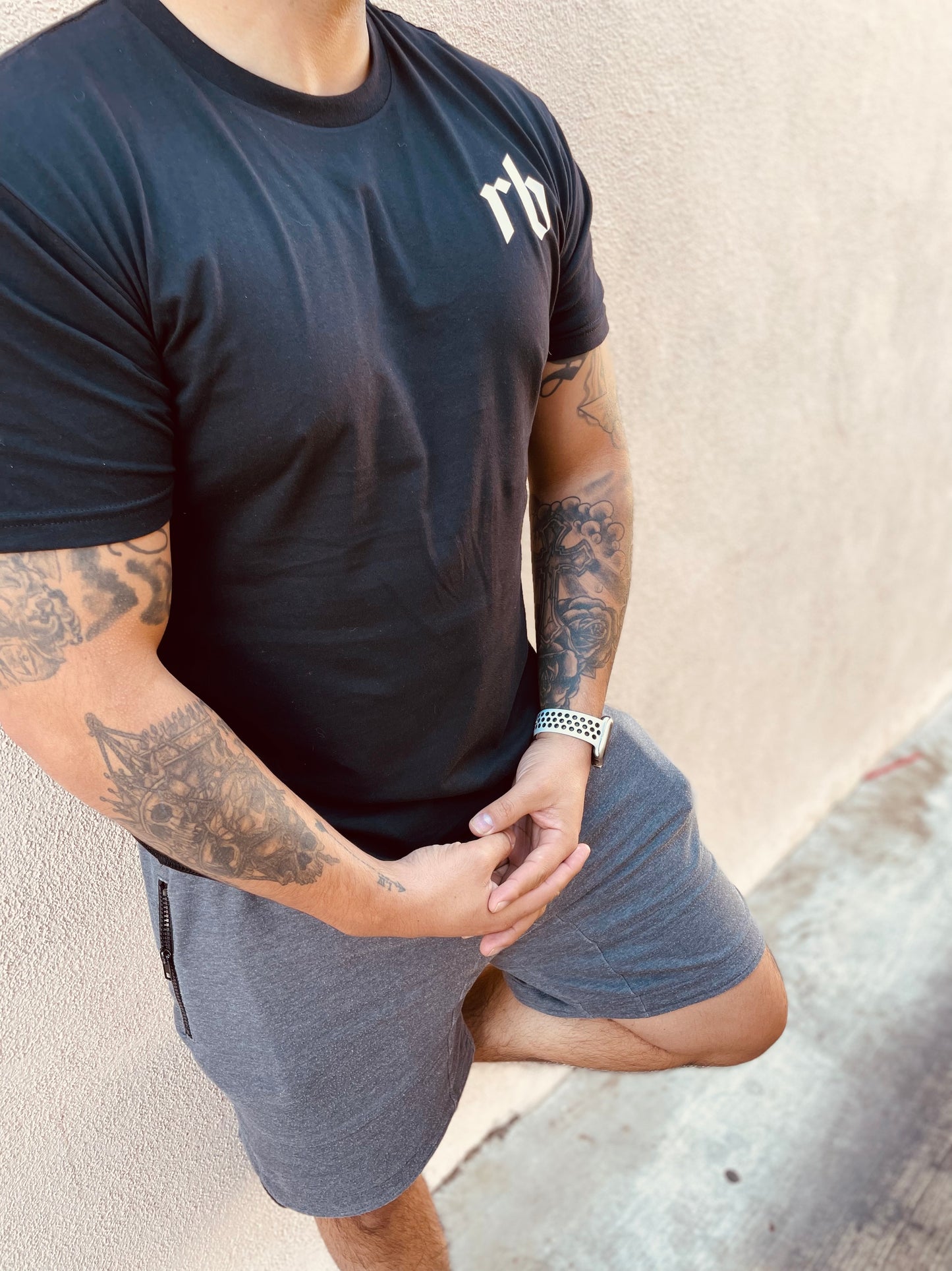 NO HANDOUTS T-SHIRT